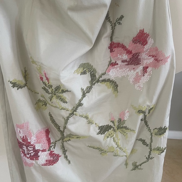 Vintage Floral Embroidered Strapless Dress - Picture 4 of 16